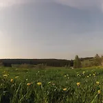 Doppelhaushaelfte In *
